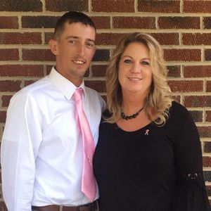 Meet your Posher, Lora